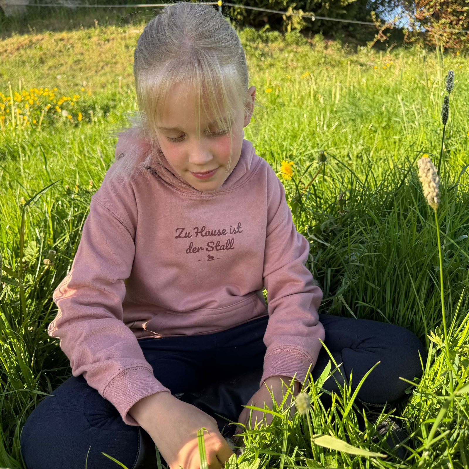 Zu Hause ist der Stall – Hoodie – Ansicht 2