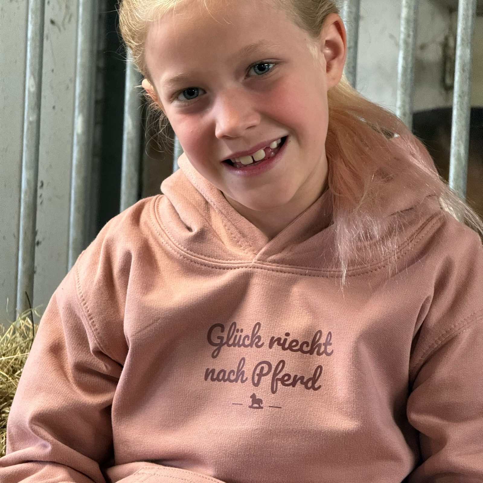 Glück riecht nach Pferd – Hoodie – Ansicht 5